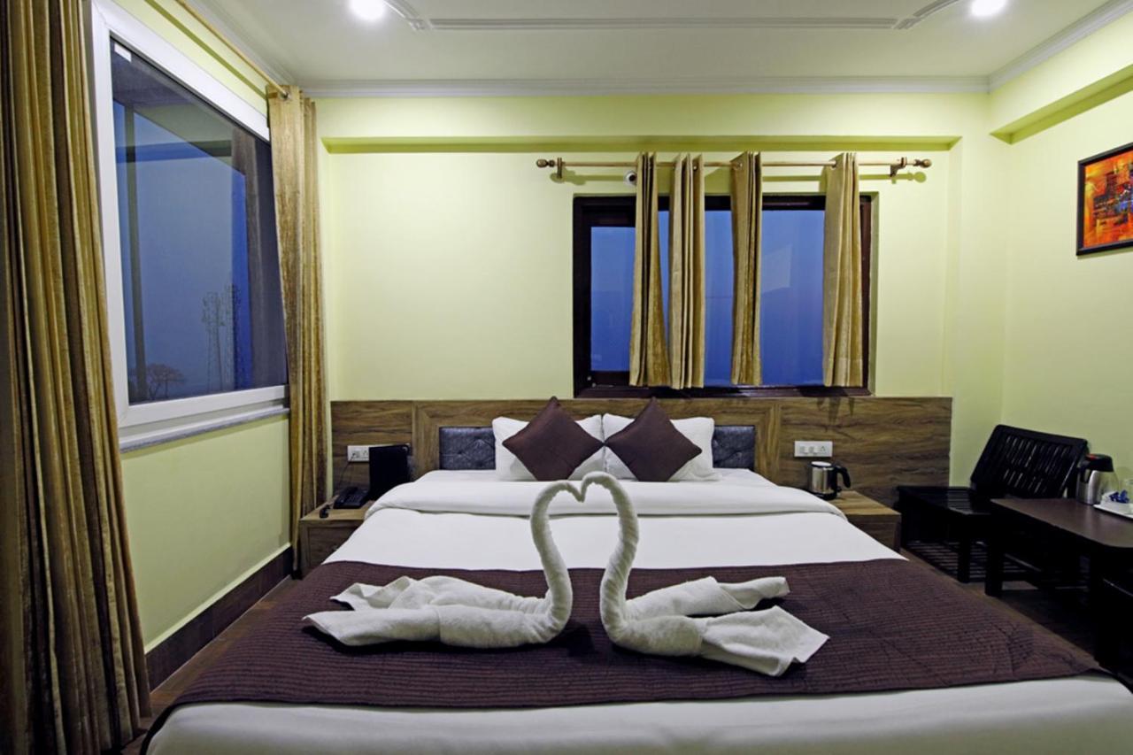 Harmony Blue Mcleodganj Hotel McLeod Ganj Buitenkant foto