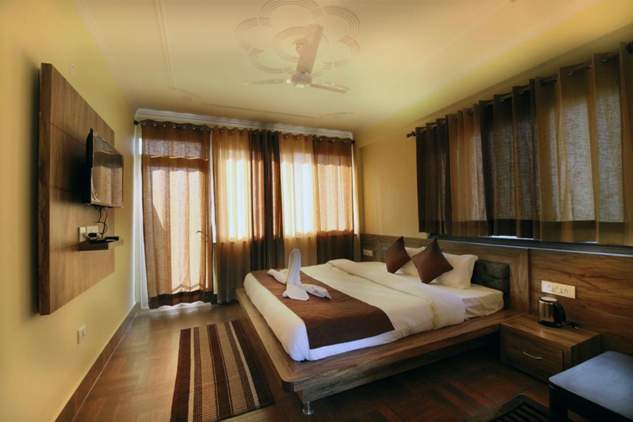 Harmony Blue Mcleodganj Hotel McLeod Ganj Buitenkant foto